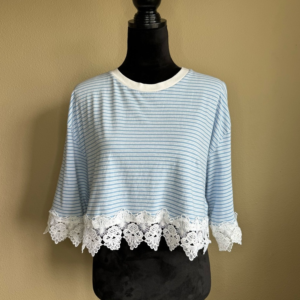 TOPSHOP shirt women 12 striped cropped crochet lace short sleeve blue & white